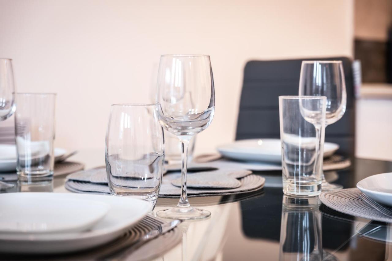 Apartments: Location With Parking Apartment Southampton